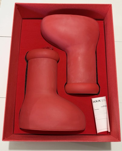 2023 mschf big red boot - big,